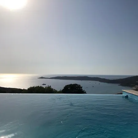 Villa Cargese Villa *