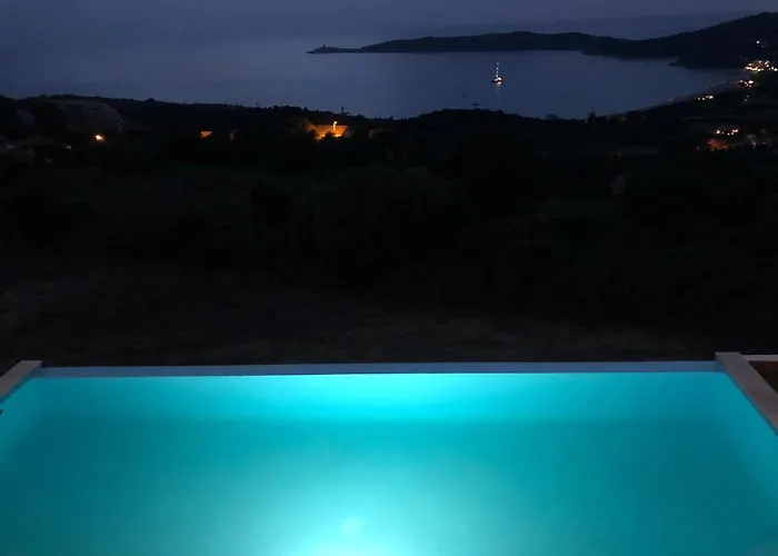 Villa Cargese Villa *